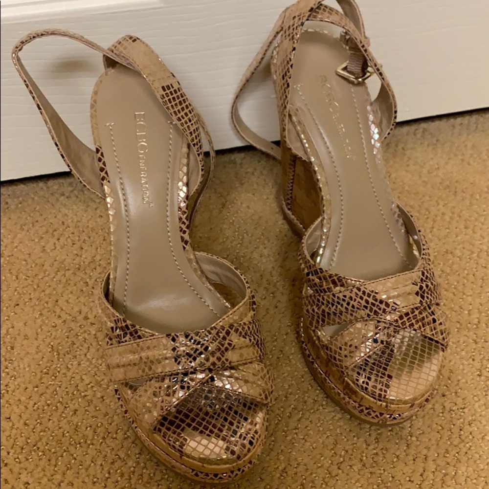 BCBG Gold Wedges